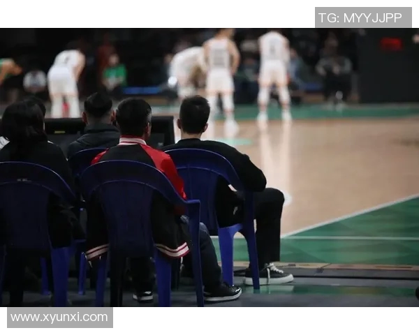 如何绘制篮球明星背影的详细步骤与技巧分享